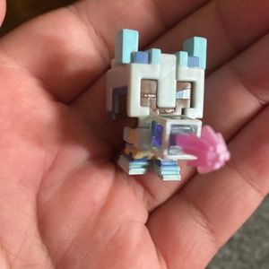Minecraft tiny figure